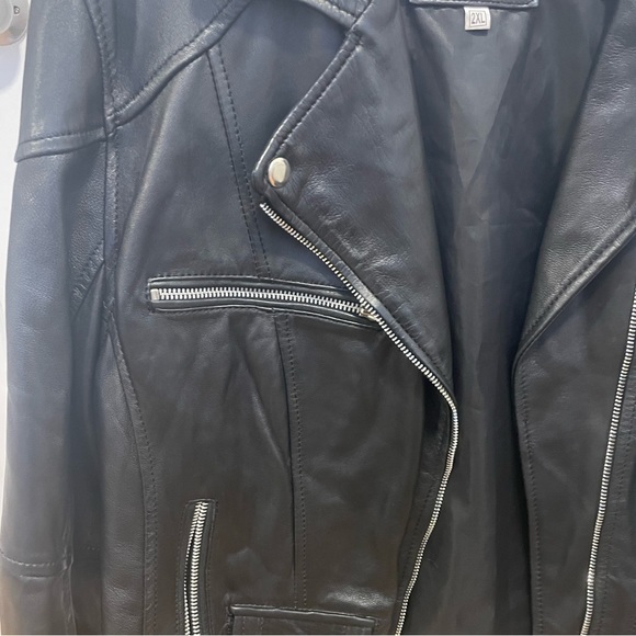 Only worn once! - Picture 2 of 4